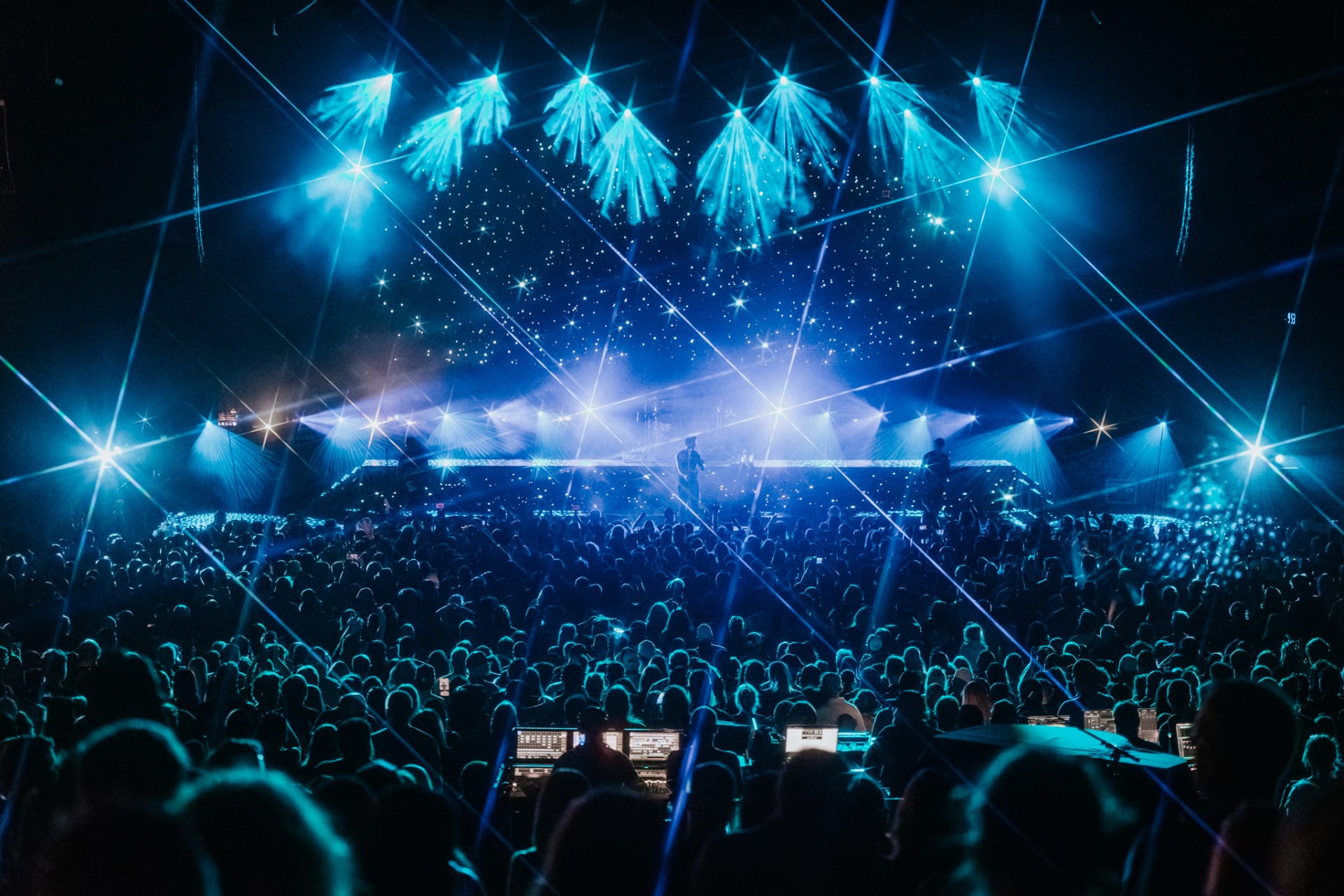 When lighting becomes a signature, the Creativ Nation way.